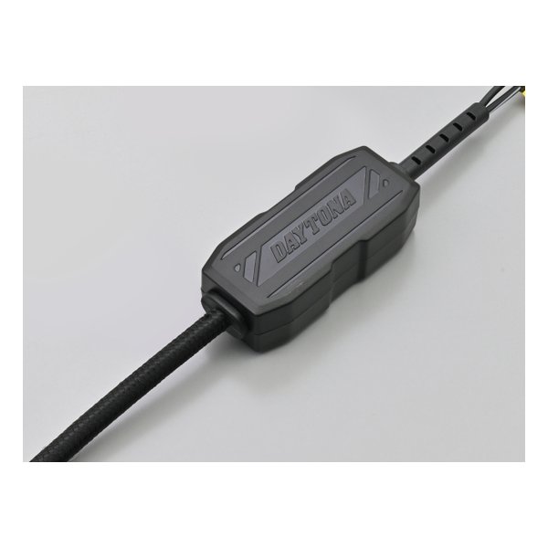 e-zoa.com｜[DAYTONA (デイトナ)] USB電源 & 電圧計 USB QC3.0